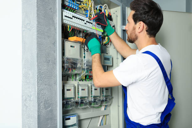 Best Electrical Outlet Repair  in Fairmont, MN